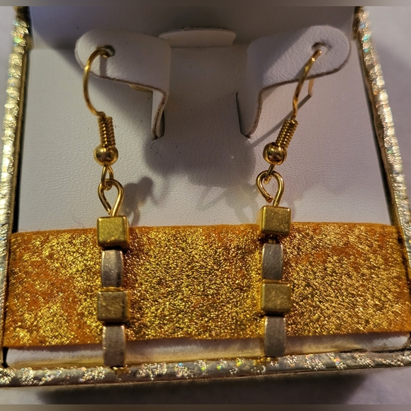 Beaded Earrings - Picture 2 of 4